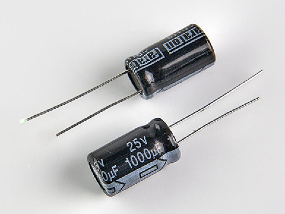 1000мкф 25в 105° CD110 (10Х16) конденсатор FARATON (арт. 329516)