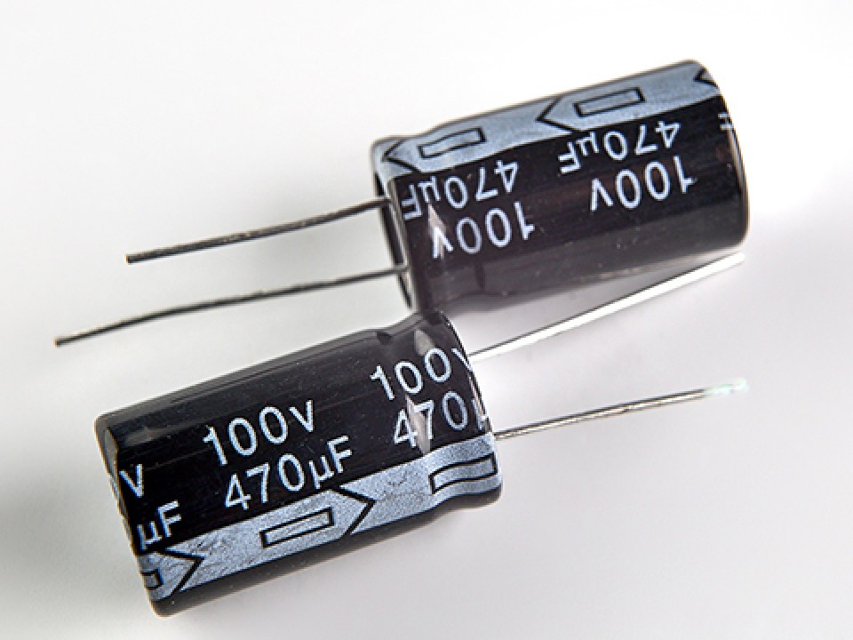 470мкф 100в 105° CD110 (16Х25) конденсатор FARATON (арт. 329512)