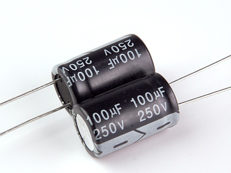 100мкф 250в 105° KM (16Х25) конденсатор JWCO KM101M2EBKJ1625VBK (арт. 284459)