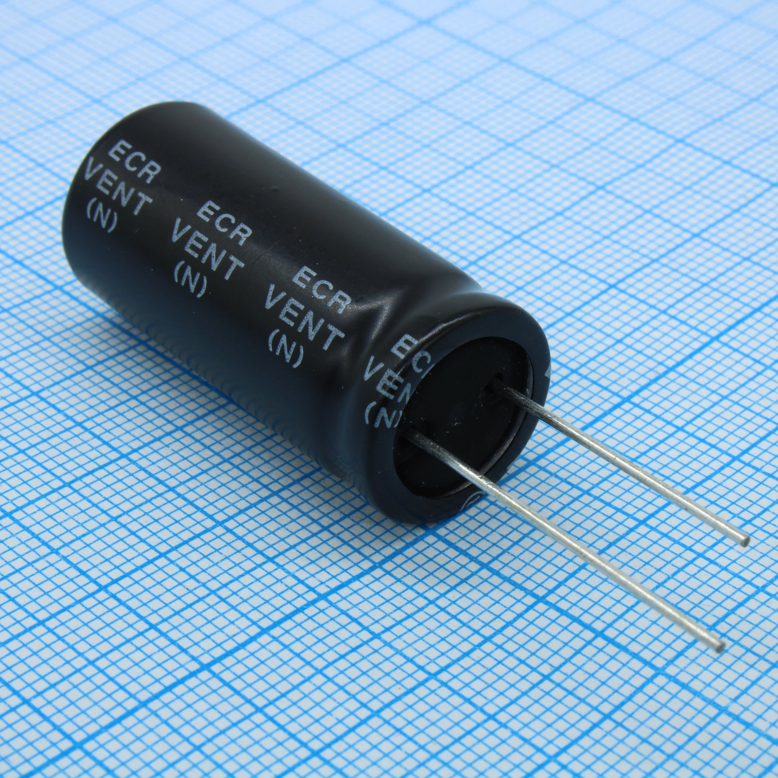 ECR103M10B